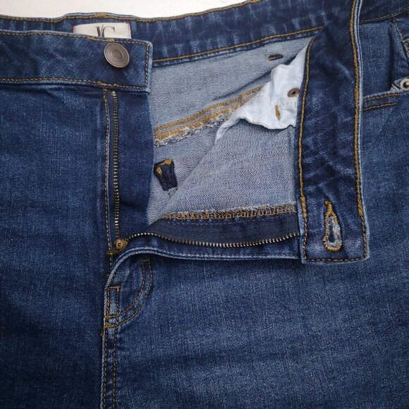 DC Jeans Curvy Ladies Size 22 Medium Wash Jean Shorts - Picture 10 of 11